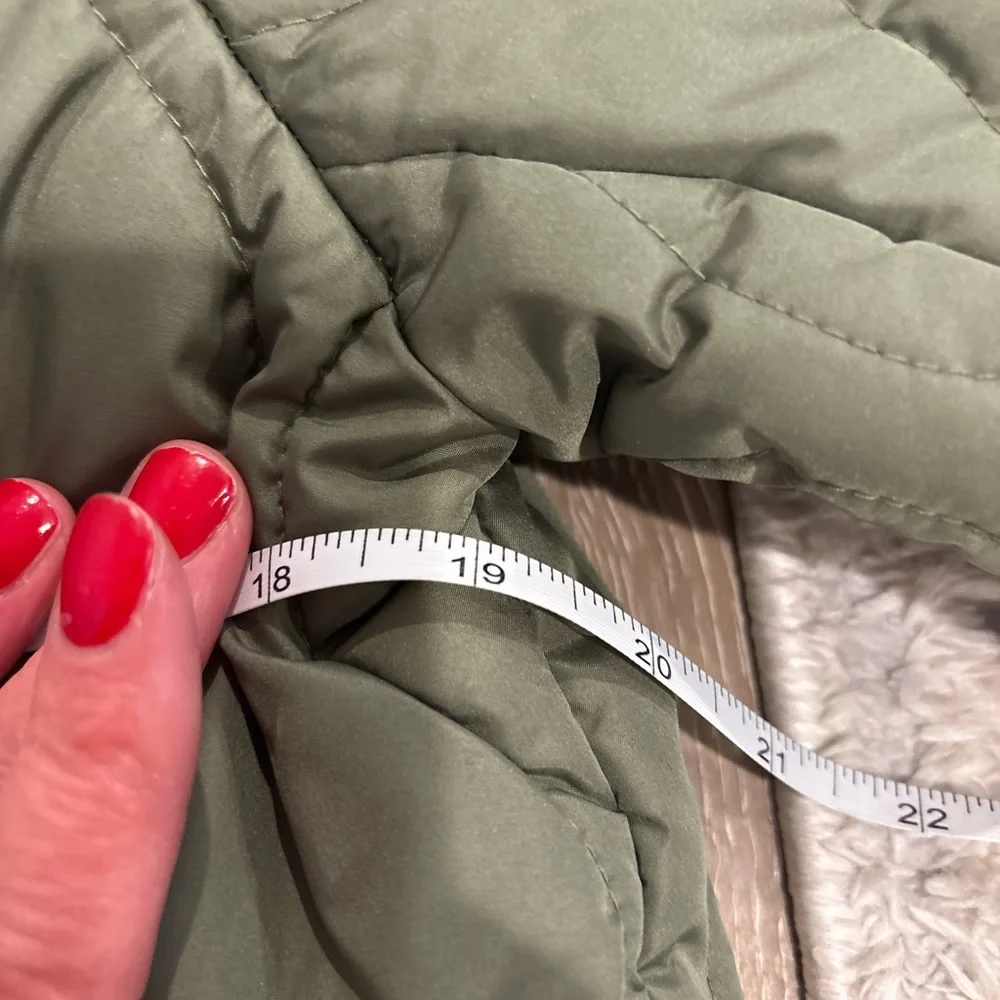 J. Crew Green Quilted Puffer Jacket - Picture 5 of 7